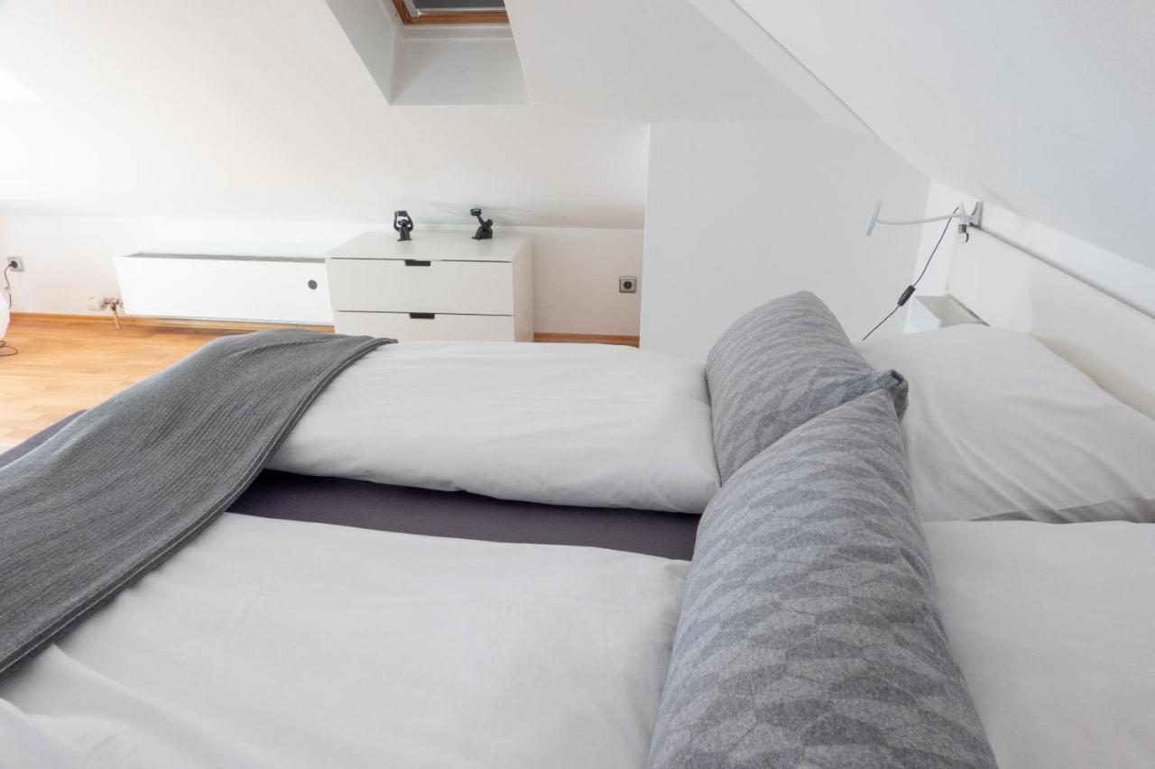 Wohnung Mit Einer Sauna Direkt Am Park Wiesbaden Exteriör bild